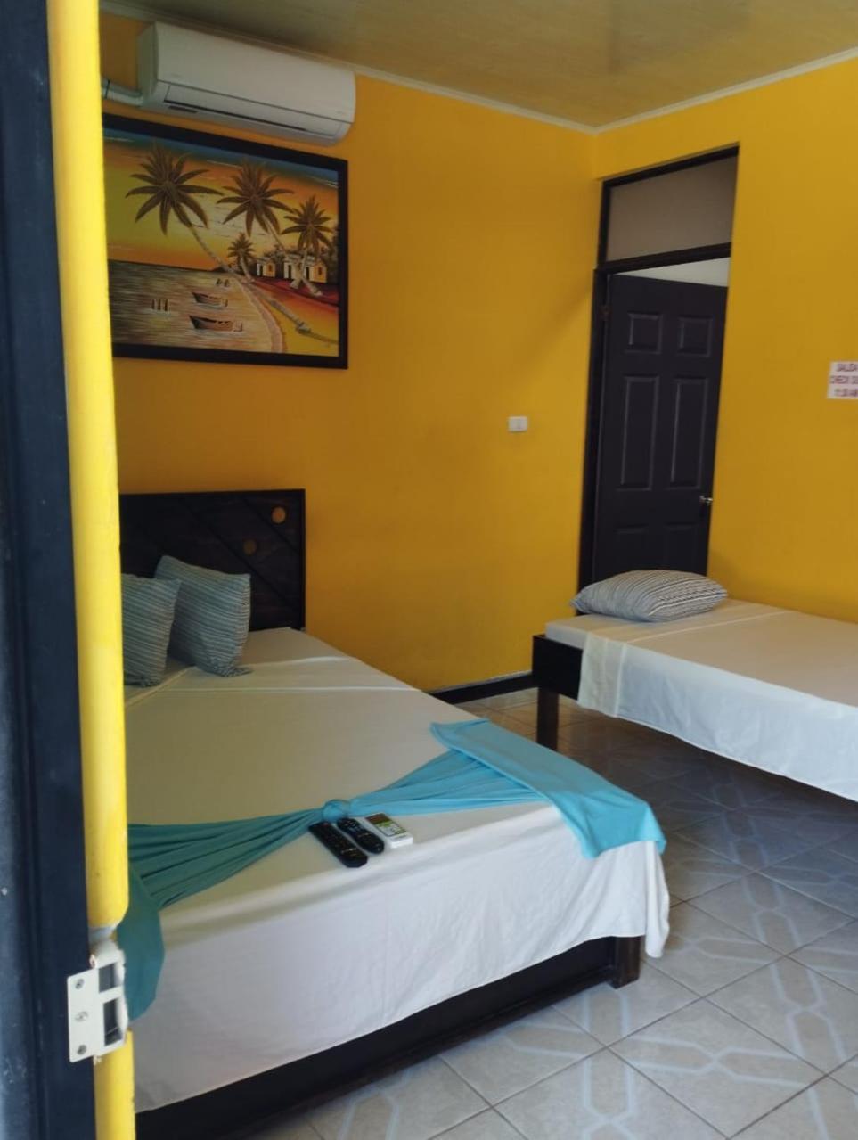 Cabinas Hukats Secret Jungle Puerto Viejo de Talamanca Exteriér fotografie